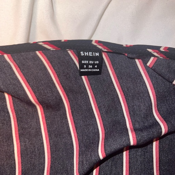 Shein cross crop top - Picture 4 of 4